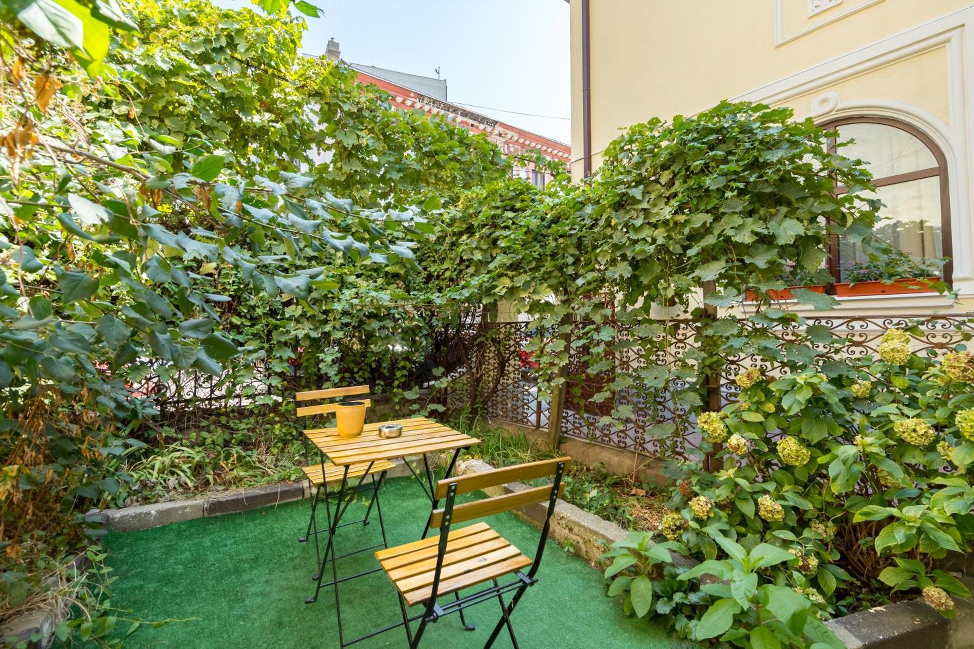 Emil Balaban Luxury Apart-Hotel Bucharest Exterior photo